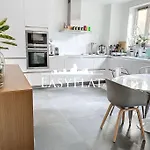 Fully-Equipped Family Apartment With 3-Bedroom, Batignolles, By Easyflat